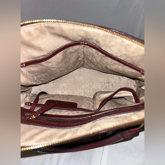 MICHAEL KORS BURGUNDY PURSE - Picture 5 of 5